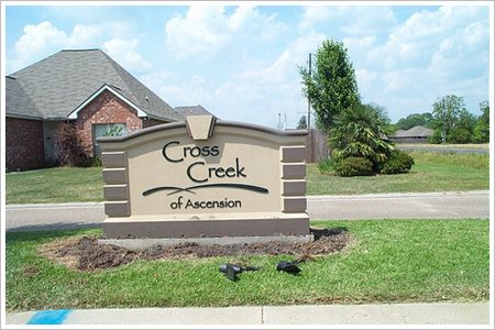 cross creek gonzales la real estate