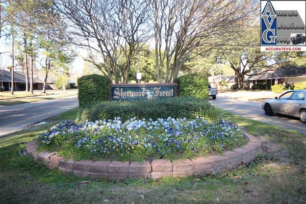 sherwood-forest-baton-rouge-subdivision-entrance